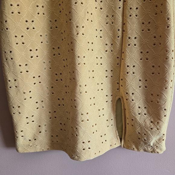 Rue21 Lined Dress With Hole Pattern & Ruffle Sleeves & a Form Fit, S? - Picture 3 of 5